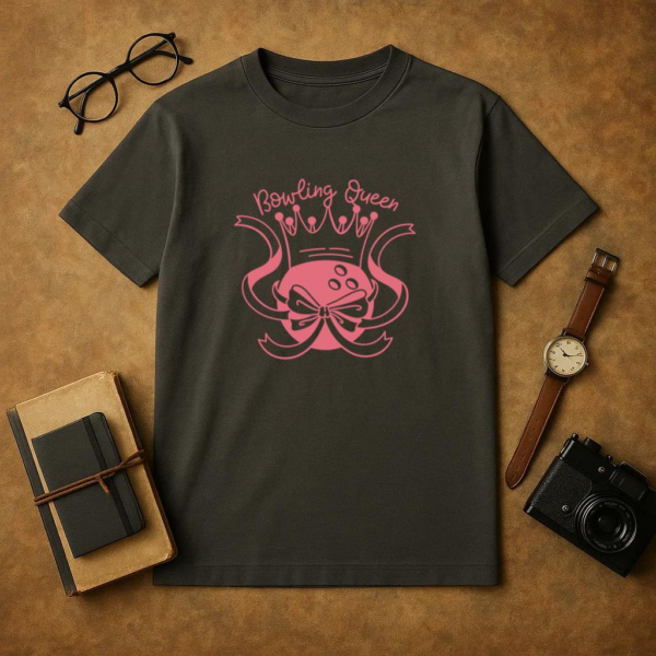 Bowling Queen Pink Design T-Shirt