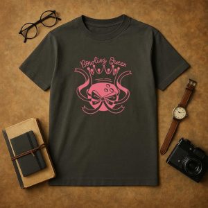 Bowling Queen Pink Design T-Shirt