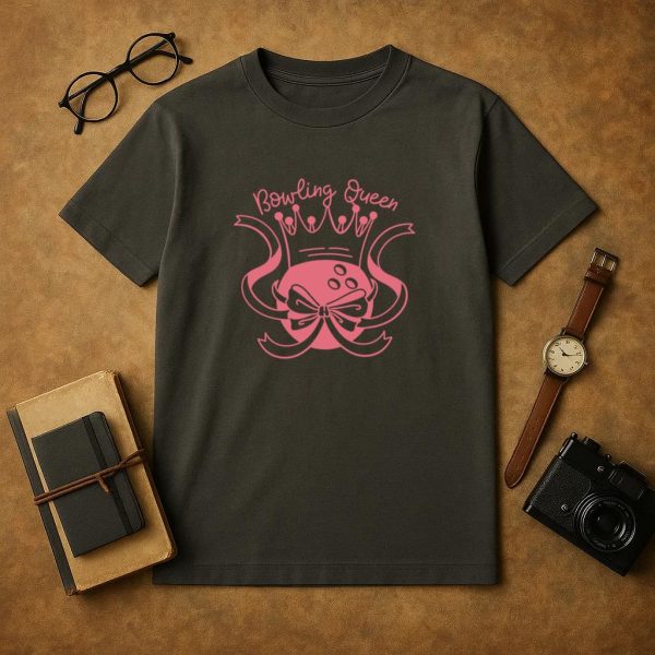 Bowling Queen Pink Design T-Shirt